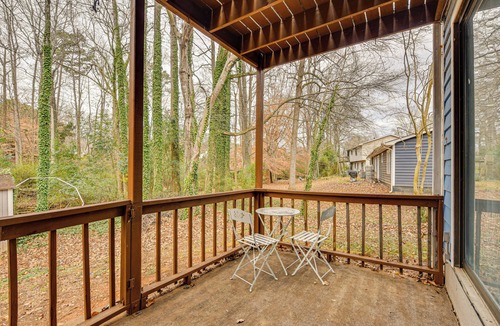 Mint Hill House | Group-Friendly Home w/Yard in Charlotte Suburbs!