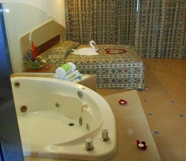 Cuernavaca Hotel | GS Cuernavaca Drive Inn - Adults Only