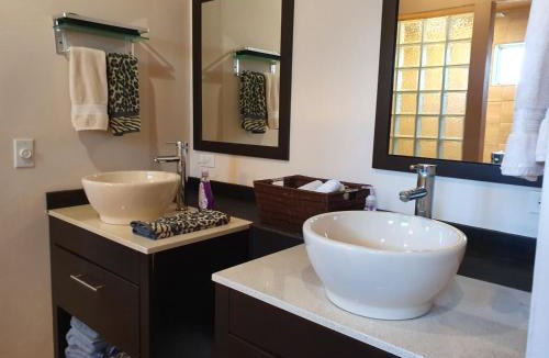 Playas de Rosarito Bed & Breakfast | Hacienda Rancho Santini