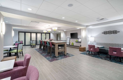 Weston Hotel | Hampton Inn Weston