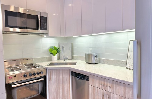 Chelsea Apartment | Happy-Clean-New Home in Heart of NYC w/wifi and laundry