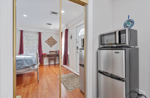 Oxon Hill Apartment | Harbor Riverside Suite 3
