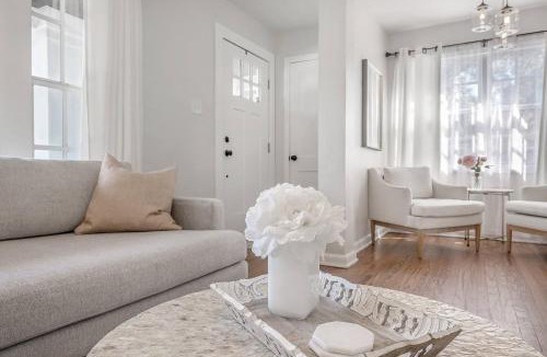 Old Seminole Heights House | Heated Pool Oasis | Hilltop Hideaway Getaway