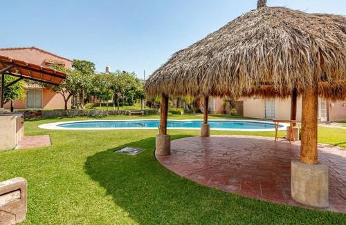 Cuernavaca House | Hermosa casa, alberca, niños, mascota, jardín, facturamos