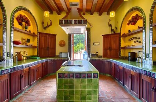 Mascota House | Hermosa y amplia casona en Mascota, +16 personas