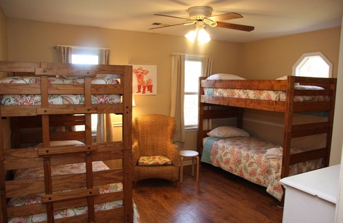 Warrenton House | Hidden Hollow Farm - Pool; Game Rm; Sleeps 26, 45 min. to DC, Weddings/Corporate