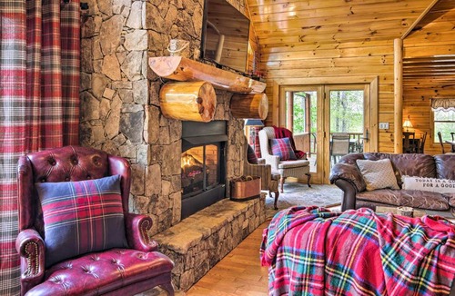 Burnsville House | Hike, Fish & Golf: Burnsville Retreat w/Deck!