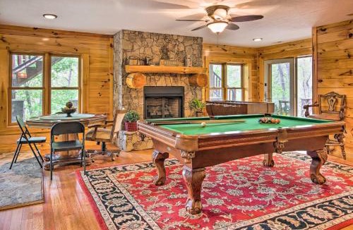 Burnsville House | Hike, Fish & Golf: Burnsville Retreat w/Deck!