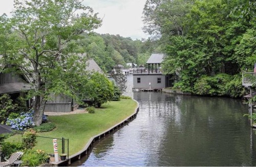 Wiley House | Hilltop Harbour - A Quiet Lake Burton Getaway! 10% OFF STAYS OF 7 DAYS OR MORE!