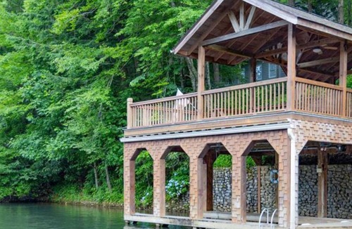 Wiley House | Hilltop Harbour - A Quiet Lake Burton Getaway! 10% OFF STAYS OF 7 DAYS OR MORE!