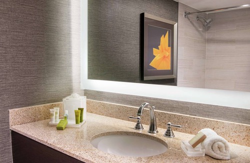 Cedar Knolls Hotel | Hilton Parsippany