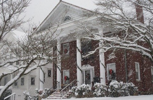 Bellepoint House | Historic gem! Elegant decor/antiques-Gateway to New River Gorge Nat'l. Park
