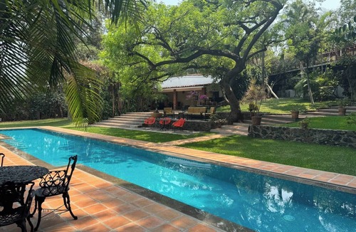 Cuernavaca House | Historic house with service and hot pool (1)