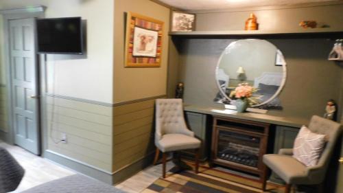 Matewan Hotel | Historic Matewan House Lodging