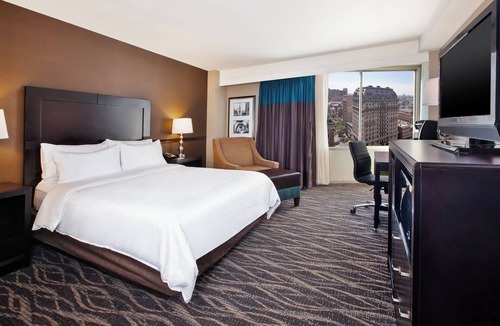 Midtown Village Hotel | Holiday Inn Express Philadelphia-Midtown by IHG