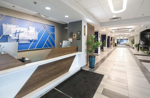 Springfield Hotel | Holiday Inn Express Washington DC SW - Springfield by IHG