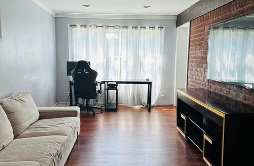 Dumont House | Home away from home