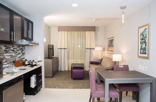 Center Valley Hotel | Homewood Suites by Hilton Allentown Bethlehem Center Valley