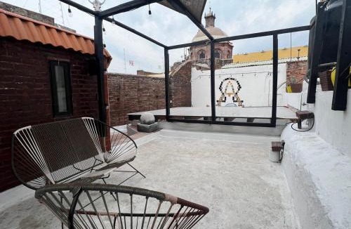 La Cruz House | Hostal Luna 49