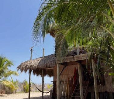 El Azufre House | Hostal Onahu Chacahua