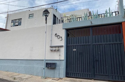 Calzada Madero Hostel | Hostel ∙ 8 guests