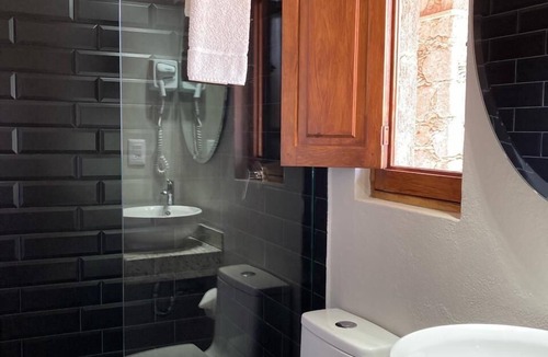 Real de Catorce Hotel | Hotel Amor y Paz