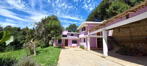 Zacatlan House | Hotel Bosques