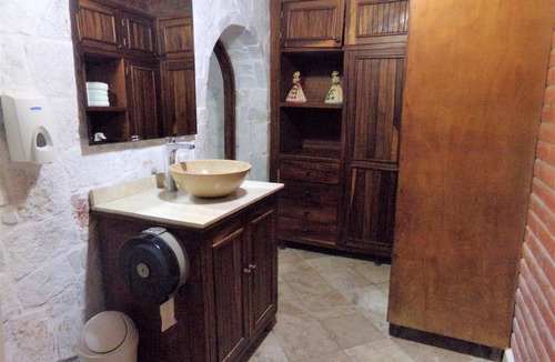 La Poza Hotel | Hotel Casa del Lirio Diamante