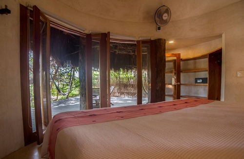 Playa Paraiso Hotel | HOTEL POCNA