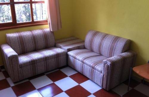 Mineral del Monte Hotel | Hotel Posada Castillo Panteon Ingles