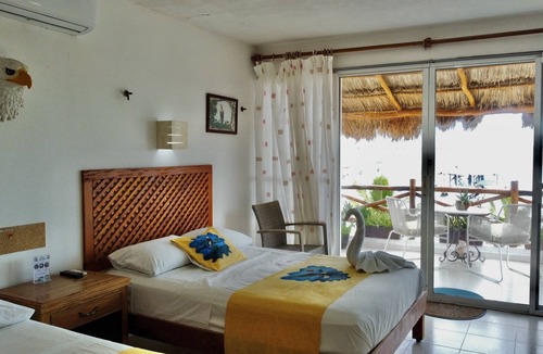 Rio Lagartos Hotel | Hotel Punta Ponto