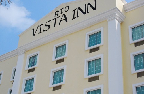 Tampico House | Hotel Room Perfectly located in Tampico