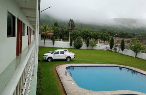 Bonifacio Garcia Hotel | Hotel Violet