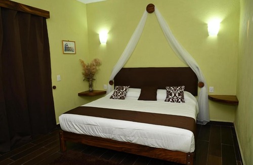 Barra de Potosi Hotel | Hotel Vista Guamilule