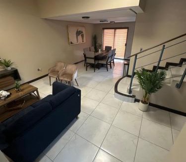 Delicias House | House in a private residential development