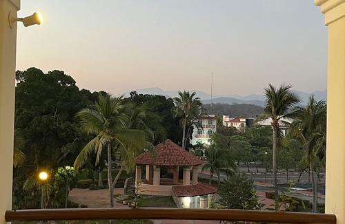 P Chahue Condo | Huatulco Beach Front - 2 BR Condo with Views of the Pacific
