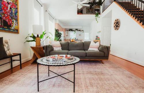 North Beach House | Huge Beach Bungalow- Yard, Beach Pass, King Beds