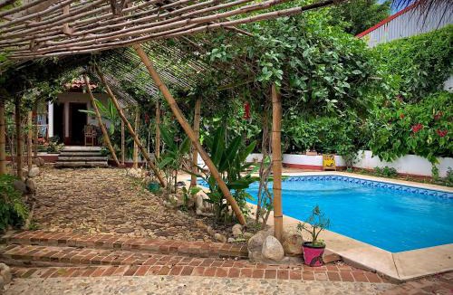 Brisas de Zicatela House | Huitzilin Hostal