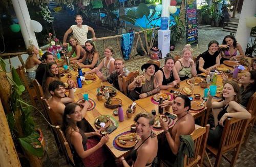 Brisas de Zicatela House | Huitzilin Hostal
