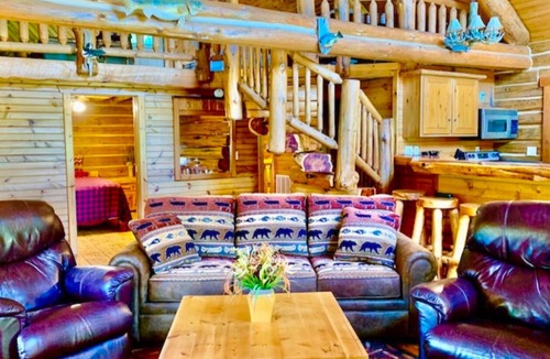 Dorchester Cabin | Hunters Hollow Lodge W/Outdoor Hot Tub & New Swimming Pool