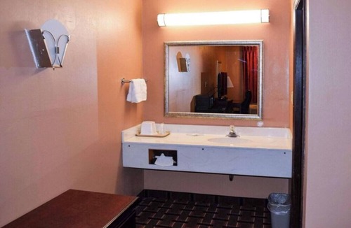 Richburg Hotel | Ideal Unit for Passing Travelers w/Quick Interstate Access – Relax Nearby