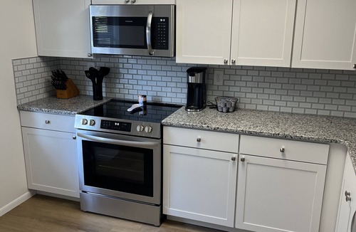Morgantown House | Immaculate, fully remodeled 2BR! Walk to football stadium and Ruby Mem hospital!