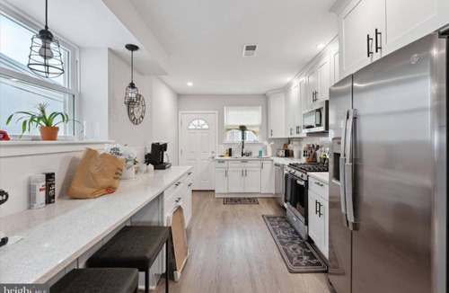 Packer Park House | Immaculate, Modern 3 Bedroom 2 Bath Full HousenMins away from Stadiums