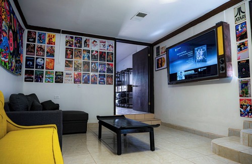 Mexicali Apartment | In the best area. Comfortable and original apartment with 80s theme