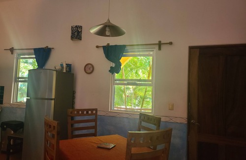 La Manzanilla Apartment | Jardines Tropicales - 3 blocks from the beach