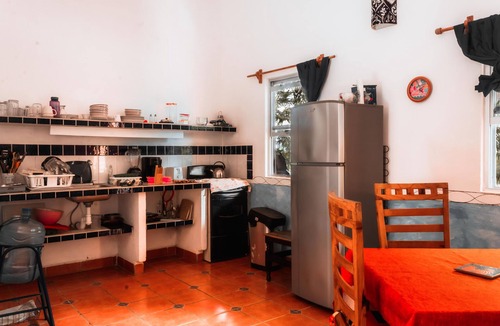 La Manzanilla Apartment | Jardines Tropicales - 3 blocks from the beach