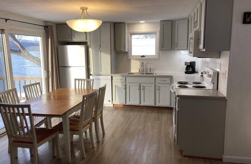 Hammondsport Cottage | JUST RELEASED- PRIME DATES IN JULY for great family fun on Keuka!