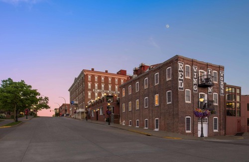 Red Wing Hotel | King Room -Historic Hotel -Close to Dining, Outdoor Adventure, Museums, & More!