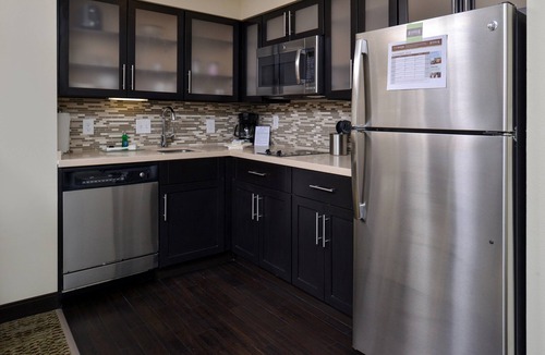 Rochester Condo | King Suite in Rochester | Free Breakfast + Shared Pool & Hot Tub. Great for Business Travelers!