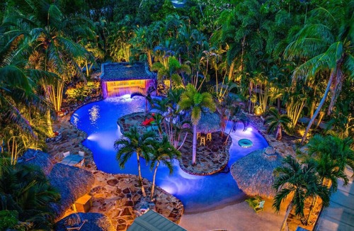 Jupiter House | Kon-Tiki Falls: Jupiter`s Exclusive Private Resort!